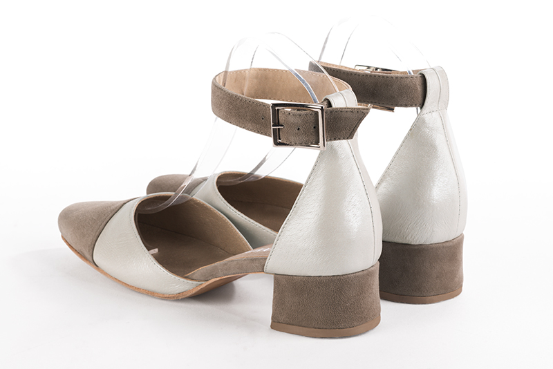 Tan beige and pure white women's open side shoes, with a strap around the ankle. Round toe. Low flare heels. Rear view - Florence KOOIJMAN
